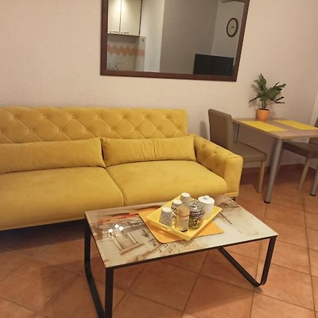Apartment Piveta Trogir Exterior photo